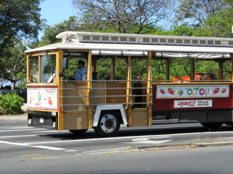 Trolley Bus Service in Honolulu and Waikiki, Oahu Hawaii